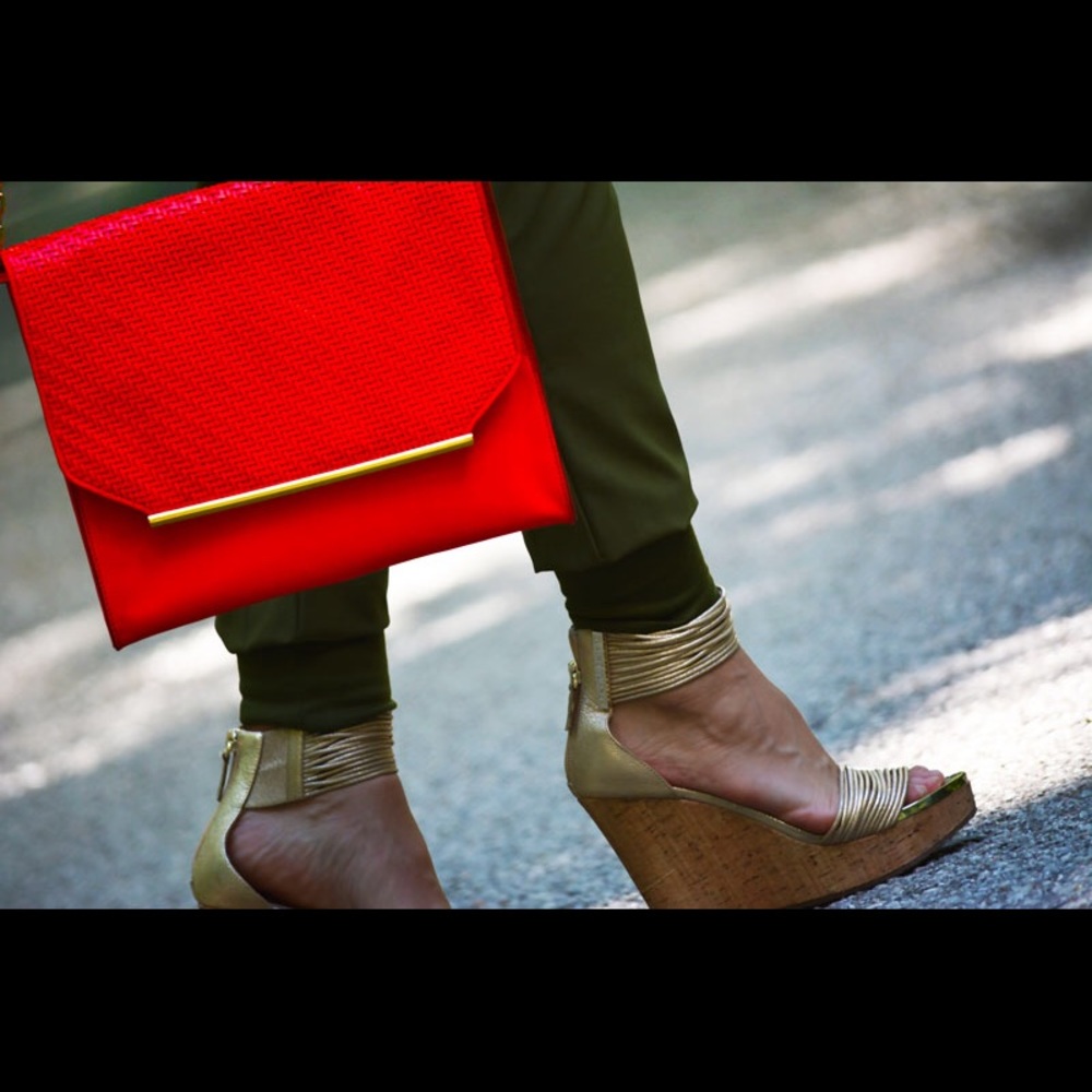 Elaine Turner Alissa Sandals, champagne leather